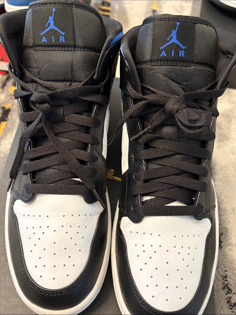 Mens Jordan’s size 11.5